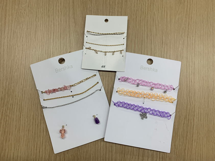 私物のアクセサリーセット　１名様分