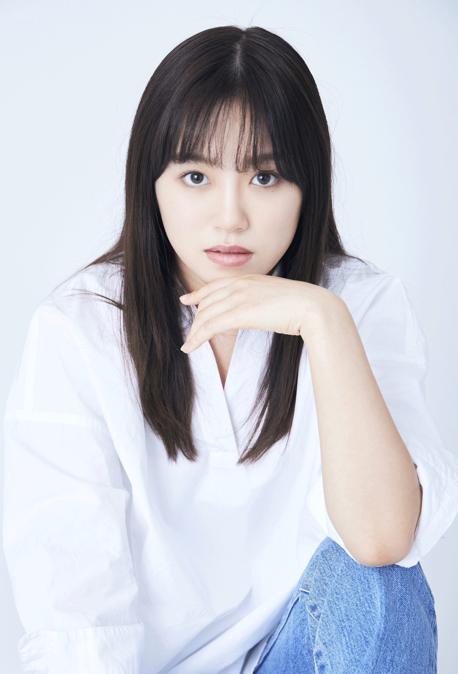 タレント・飯野 雅様サイン入りTシャツ（サイン入りチェキ付き）１名様分